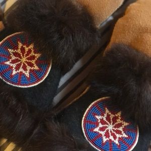 Astis “Red Dog” Children’s Mittens Sz Large